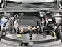 Peugeot e-2008 SUV EV Allure 50 kWh 136pk | Accu 93% | Navigatie | Climate Control | Cruise Control | Parkeersensoren | Keyless | Bluetooth | Apple CarPlay / Android Auto | DAB+ radio | Elektrisch inklapbare spiegels | Afneembare RMC trekhaak | Donker getint glas | 17" lichtmetalen velgen |