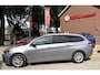 Peugeot 308 SW 110 Pk Benzine *** Unieke Kilometerstand *** * Navigatie * Climate & Cruise Control * Achteruitrij Camera * Parkeersensoren * L.M. Velgen * Vingerhoets; Vierde Generatie Eersteklas Service. Al meer dan 100 jaar een begrip in de Brabantse Kempen