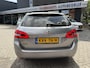 Peugeot 308 SW 110 Pk Benzine *** Unieke Kilometerstand *** * Navigatie * Climate & Cruise Control * Achteruitrij Camera * Parkeersensoren * L.M. Velgen * Vingerhoets; Vierde Generatie Eersteklas Service. Al meer dan 100 jaar een begrip in de Brabantse Kempen