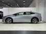 Toyota Prius 2.0 Plug-in Executive Panoramadak, BTW auto, All season banden, 1e eigenaar, Orgineel NL auto, Elektrisch verstelbare bestuurdersstoel, Camera, Parkeersensoren