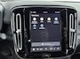 Volvo EX40 Extended Range Plus Black Edition | 20 inch LM | Harman/Kardon | PDC V+A en Camera | Elektrische stoelbediening met geheugen | Stoel + Stuur verwarming | Warmtepomp |