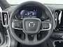 Volvo EX40 Extended Range Plus Black Edition | 20 inch LM | Harman/Kardon | PDC V+A en Camera | Elektrische stoelbediening met geheugen | Stoel + Stuur verwarming | Warmtepomp |