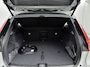 Volvo EX40 Extended Range Plus Black Edition | 20 inch LM | Harman/Kardon | PDC V+A en Camera | Elektrische stoelbediening met geheugen | Stoel + Stuur verwarming | Warmtepomp |