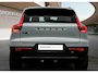 Volvo EX40 Extended Range Plus Black Edition | 20 inch LM | Harman/Kardon | PDC V+A en Camera | Elektrische stoelbediening met geheugen | Stoel + Stuur verwarming | Warmtepomp |
