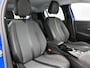 Peugeot e-208 EV Allure Pack 50 kWh 136pk | Accu 96% | Navigatie via Apple Carplay / Android Auto | Achteruitrijcamera | 3D Cockpit | Climate Control | Cruise Control | Parkeersensoren | Stof/kunstleder | Keyless start | DAB+ radio | Led koplampen | Donker getint glas | All seasonbanden | 16" lichtmetalen velgen |