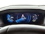 Peugeot e-208 EV Allure Pack 50 kWh 136pk | Accu 96% | Navigatie via Apple Carplay / Android Auto | Achteruitrijcamera | 3D Cockpit | Climate Control | Cruise Control | Parkeersensoren | Stof/kunstleder | Keyless start | DAB+ radio | Led koplampen | Donker getint glas | All seasonbanden | 16" lichtmetalen velgen |