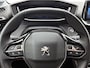 Peugeot e-208 EV Allure Pack 50 kWh 136pk | Accu 93% | Navigatie | Achteruitrijcamera | 3D Cockpit | Climate Control | Adaptieve Cruise Control | Parkeersensoren | Stoelverwarming | Stof/kunstleder | Keyless | Apple Carplay / Android Auto | DAB+ radio | Led koplampen | Donker getint glas | 16" lichtmetalen velgen |
