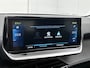 Peugeot e-208 EV Allure Pack 50 kWh 136pk | Accu 93% | Navigatie | Achteruitrijcamera | 3D Cockpit | Climate Control | Adaptieve Cruise Control | Parkeersensoren | Stoelverwarming | Stof/kunstleder | Keyless | Apple Carplay / Android Auto | DAB+ radio | Led koplampen | Donker getint glas | 16" lichtmetalen velgen |