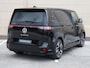Volkswagen ID. Buzz Cargo Bulli Limited Edition Elektromotor 286PK 79 kWh | 360 camera | Navi | Elek. bedien. Achterklep | Wegkl. Trekhaak | Comfort stoelen | Led Matrix |