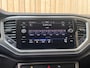Volkswagen T-Roc 1.5 TSI Style Adaptieve cruise control | Climate control | Achteruitrijcamera | Apple CarPlay/Android Auto | Digitaal instrumentenpaneel | Navigatiesysteem | Parkeersensoren voor en achter