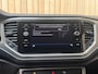 Volkswagen T-Roc 1.5 TSI Style Adaptieve cruise control | Climate control | Achteruitrijcamera | Apple CarPlay/Android Auto | Digitaal instrumentenpaneel | Navigatiesysteem | Parkeersensoren voor en achter