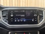Volkswagen T-Roc 1.5 TSI Style Adaptieve cruise control | Climate control | Achteruitrijcamera | Apple CarPlay/Android Auto | Digitaal instrumentenpaneel | Navigatiesysteem | Parkeersensoren voor en achter