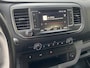 Opel Vivaro 1.5 CDTI L3H1 DC Selection / 6-Persoons / Cruise-Control / Trekhaak / Zijschuifdeur-Rechts / Houten-Vloer / Zijwandbekleding / Apple-Carplay & Android-Auto / Navi / Radio-Bluetooth / Airco / 16'' All-Seasons / ENZ.