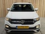 Volkswagen T-Cross 1.0 TSI Life Apple CarPlay/Android Auto | Adaptieve cruise control | Airconditioning | DAB ontvanger | Dode hoek detectie | Lichtmetalen velgen | Parkeersensoren voor en achter