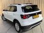 Volkswagen T-Cross 1.0 TSI Life Apple CarPlay/Android Auto | Adaptieve cruise control | Airconditioning | DAB ontvanger | Dode hoek detectie | Lichtmetalen velgen | Parkeersensoren voor en achter