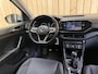 Volkswagen T-Cross 1.0 TSI Life Apple CarPlay/Android Auto | Adaptieve cruise control | Airconditioning | DAB ontvanger | Dode hoek detectie | Lichtmetalen velgen | Parkeersensoren voor en achter