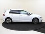 Volkswagen Golf 1.4 eHybrid Style | SoH 97% | Achteruitrijcamera | ErgoActive stoelen | Keyless | Adaptieve cruise control | Dodehoekdetectie | 3-zone airco | Navigatie |