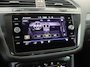 Volkswagen Tiguan 1.4 TSI eHybrid R-Line Business | SoH 100% | Achteruitrijcamera | Keyless | LED Matrix verlichting | Adaptieve cruise control | 3-zone airco | Lane assist | Parkeerhulp |