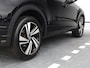 Volkswagen T-Roc 1.5 TSI R-Line Business 150pk DSG | Afneembare Trekhaak | Elektrische Achterklep | Camera | Navi via App-connect | LED | Side Assist | Stoelverwarming |