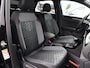 Volkswagen T-Roc 1.5 TSI R-Line Business 150pk DSG | Afneembare Trekhaak | Elektrische Achterklep | Camera | Navi via App-connect | LED | Side Assist | Stoelverwarming |