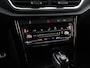 Volkswagen T-Roc 1.5 TSI R-Line Business 150pk DSG | Afneembare Trekhaak | Elektrische Achterklep | Camera | Navi via App-connect | LED | Side Assist | Stoelverwarming |