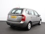 Kia Carens 2.0 CVVT X-tra Airco Trekhaak Lichtmetalen velgen Racdio/cd Electrisch pakket Handel/Export!