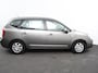 Kia Carens 2.0 CVVT X-tra Airco Trekhaak Lichtmetalen velgen Racdio/cd Electrisch pakket Handel/Export!