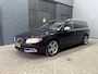 Volvo V70 2.0T R-Design | Youngtimer | Trekhaak | Xenon | Leder | Navi | Stoelverwarming | 18 Inch