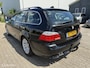 BMW 5-Serie Touring 525i High Exe Automaat Panorama NAV Leder Xenon Trekhaak Climate Cruise LM-velgen