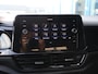 Volkswagen T-Roc 1.5 TSI R-Line Business 150pk DSG | Black Style | Panoramadak | Top-Sportstoelen | Trekhaak | Side Assist | LED Matrix | Adaptieve Cruise Control | Navigatie | Keyless