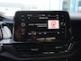 Volkswagen T-Roc 1.5 TSI R-Line Business 150pk DSG | Black Style | Panoramadak | Top-Sportstoelen | Trekhaak | Side Assist | LED Matrix | Adaptieve Cruise Control | Navigatie | Keyless