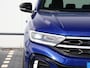 Volkswagen T-Roc 1.5 TSI R-Line Business 150pk DSG | Black Style | Panoramadak | Top-Sportstoelen | Trekhaak | Side Assist | LED Matrix | Adaptieve Cruise Control | Navigatie | Keyless