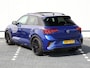 Volkswagen T-Roc 1.5 TSI R-Line Business 150pk DSG | Black Style | Panoramadak | Top-Sportstoelen | Trekhaak | Side Assist | LED Matrix | Adaptieve Cruise Control | Navigatie | Keyless