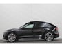 Audi Q5 Sportback 300pk TFSI e S-Line Competition | #RS-Leder | Luchtvering | 360 Camera | Panorama | B&O | ACC | SQ5 Diffuser | Sfeerverlichting | Trekhaak | Stoelverwarming V+A | LED-Matrix | Keyless-Entry | Memory | Zonwering | Standkachel | Stuurverwarming | 21 inch | Black-Optic | Carplay |