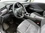 Lexus LBX Cool 2WD Advanced Pack | BTW voertuig | Mark Levinson | Memory Seat | Stoel+Stuurverwarming | 360 camera | Head-up Display | Parkeersensoren voor+achter Met assistent |