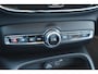 Volvo XC40 B3 177PK Automaat Plus Black Edition / Adaptive Cruise control / 360 Camera / Extra getint glas / 20'' velgen / Harman Kardon / Elektrisch verstelbare stoelen met geheugen / Stoel- en stuurverwarming