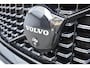 Volvo XC40 B3 177PK Automaat Plus Black Edition / Adaptive Cruise control / 360 Camera / Extra getint glas / 20'' velgen / Harman Kardon / Elektrisch verstelbare stoelen met geheugen / Stoel- en stuurverwarming