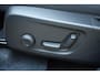 Volvo XC40 B3 177PK Automaat Plus Black Edition / Adaptive Cruise control / 360 Camera / Extra getint glas / 20'' velgen / Harman Kardon / Elektrisch verstelbare stoelen met geheugen / Stoel- en stuurverwarming