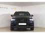 Volvo XC40 B3 177PK Automaat Plus Black Edition / Adaptive Cruise control / 360 Camera / Extra getint glas / 20'' velgen / Harman Kardon / Elektrisch verstelbare stoelen met geheugen / Stoel- en stuurverwarming