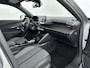 Peugeot e-2008 EV Allure Avantage 54 kWh 156PK | Accu 98% | Dodehoek detectie | Navigatie | Climate control | Drive assist |