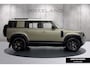 Land Rover Defender 110 2.0 P400e 110 HSE | Panoramadak | Elektrische Trekhaak | Matte Pangea Green Satin