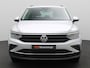 Volkswagen Tiguan 1.4 TSI eHybrid Life 245PK DSG SOH 90%, Tekhaak, Achteruitrijcamera, Side Assist, Digital Cockpit, Adaptieve Cruise Controle, PDC Voor en Achter,Navi via Apple Carplay/Android Auto,