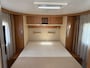 HYMER B 698 CL 3.0 - 158 pk - Queensbed - Hefbed - Luchtvering - Veel extra,s - Zeer Mooi