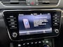 Skoda Superb Combi 1.4 TSI iV Business Edition Plus Trekhaak uitklapbaar | Achteruitrijcamera | Apple CarPlay/Android Auto | Canton HiFi | Climate & cruise control | LED koplampen | Navigatiesysteem | Parkeersensoren voor en achter