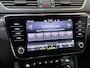 Skoda Superb Combi 1.4 TSI iV Business Edition Plus Trekhaak uitklapbaar | Achteruitrijcamera | Apple CarPlay/Android Auto | Canton HiFi | Climate & cruise control | LED koplampen | Navigatiesysteem | Parkeersensoren voor en achter