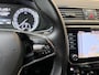 Skoda Superb Combi 1.4 TSI iV Business Edition Plus Trekhaak uitklapbaar | Achteruitrijcamera | Apple CarPlay/Android Auto | Canton HiFi | Climate & cruise control | LED koplampen | Navigatiesysteem | Parkeersensoren voor en achter