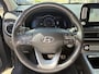 Hyundai Kona Electric EV Premium 64 kWh / NL-Auto / 204 PK / Warmtepomp / Apple-Carplay & Android-Auto / Stoelverwarming en -Verkoeling / Stuurverwarming / Adaptieve Cruise-Control / Elektr. Verstelbare-Stoelen / DAB Radio-Bluetooth / Navi / Dodehoek-Detectie / Climate-Control / PDC Camera-Achter / Keyless / 17'' LMV / ENZ.