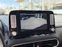 Hyundai Kona Electric EV Premium 64 kWh / NL-Auto / 204 PK / Warmtepomp / Apple-Carplay & Android-Auto / Stoelverwarming en -Verkoeling / Stuurverwarming / Adaptieve Cruise-Control / Elektr. Verstelbare-Stoelen / DAB Radio-Bluetooth / Navi / Dodehoek-Detectie / Climate-Control / PDC Camera-Achter / Keyless / 17'' LMV / ENZ.
