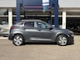 Hyundai Kona Electric EV Premium 64 kWh / NL-Auto / 204 PK / Warmtepomp / Apple-Carplay & Android-Auto / Stoelverwarming en -Verkoeling / Stuurverwarming / Adaptieve Cruise-Control / Elektr. Verstelbare-Stoelen / DAB Radio-Bluetooth / Navi / Dodehoek-Detectie / Climate-Control / PDC Camera-Achter / Keyless / 17'' LMV / ENZ.