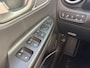 Hyundai Kona Electric EV Premium 64 kWh / NL-Auto / 204 PK / Warmtepomp / Apple-Carplay & Android-Auto / Stoelverwarming en -Verkoeling / Stuurverwarming / Adaptieve Cruise-Control / Elektr. Verstelbare-Stoelen / DAB Radio-Bluetooth / Navi / Dodehoek-Detectie / Climate-Control / PDC Camera-Achter / Keyless / 17'' LMV / ENZ.